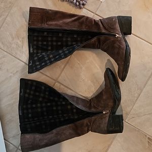 Born brown leather riding boot size 8.5M